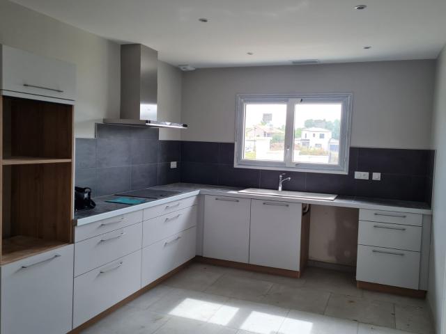 Location maison, m² T 5 à Estillac, 1 250 €