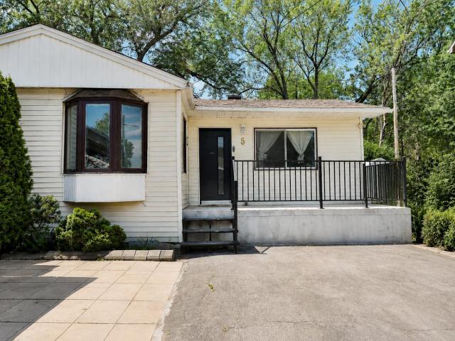 Maison à Louer 5,Tsse Bellefeuille, Saint François Laval 16 photos | Logis Québec