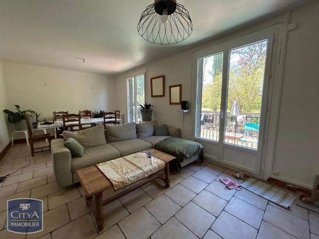 Maison à louer 6 pièces 135.75m²