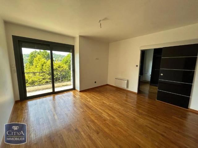 Maison à louer 6 pièces 136m²