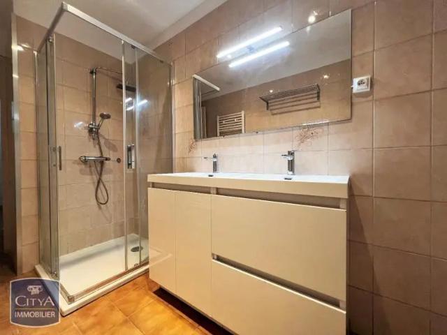 Maison à louer 6 pièces 174.54m²