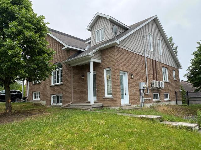 Maison à Louer 6,Rue de la Fuji, Aylmer Gatineau 16 photos | Logis Québec