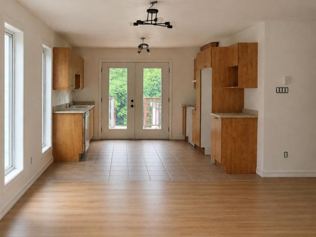 Maison à Louer 740 boul des Monts, Sainte Adèle 14 photos | Logis Québec