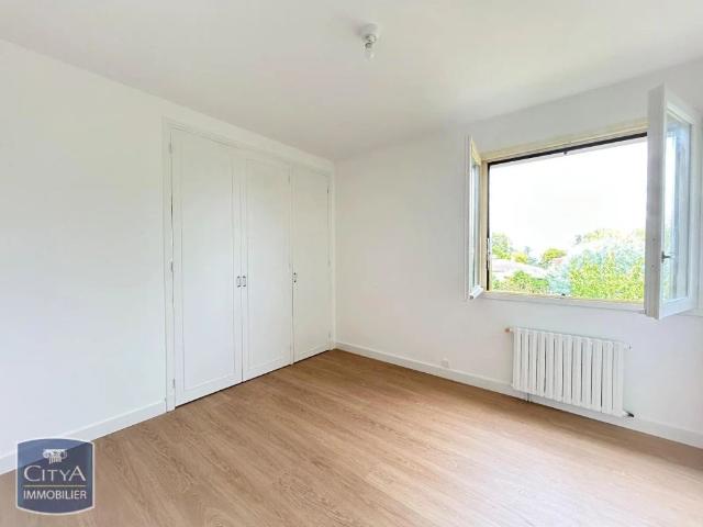Maison à louer 7 pièces 163.75m²