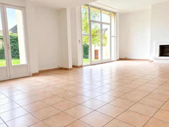 Maison à louer 7 pièces • 248 m 2 Triel sur Seine