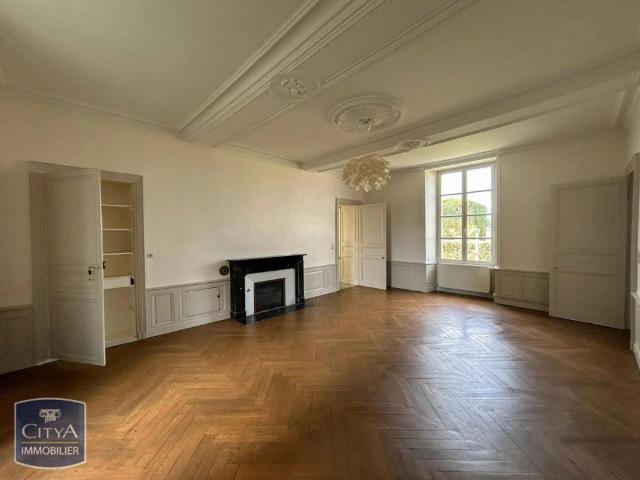 Maison à louer 8 pièces 186.8m²