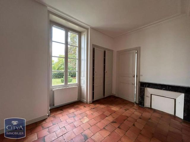 Maison à louer 8 pièces 186.8m²