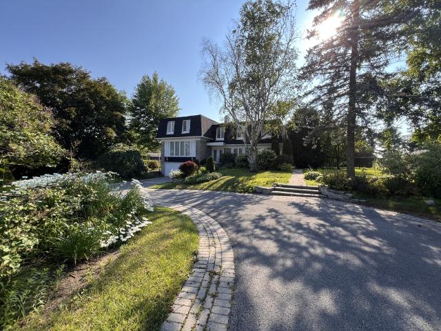 Maison à Louer 9 rue des Pommiers, Hull Gatineau 36 photos | Logis Québec