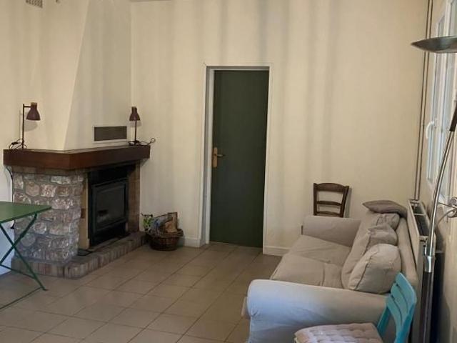Maison À Louer