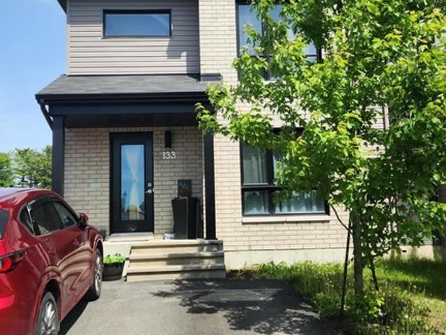 Maison à Louer 133 rue Du Petit Village, Masson Angers Gatineau 9 photos | Logis Québec