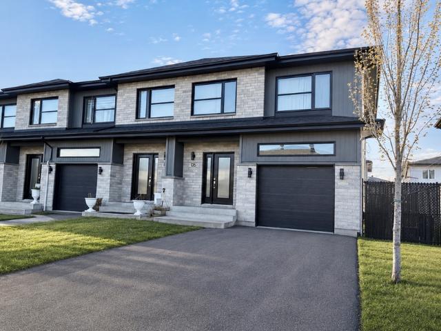 Maison à Louer 135 Rue Ève Cournoyer, Vaudreuil Dorion 16 photos | Logis Québec