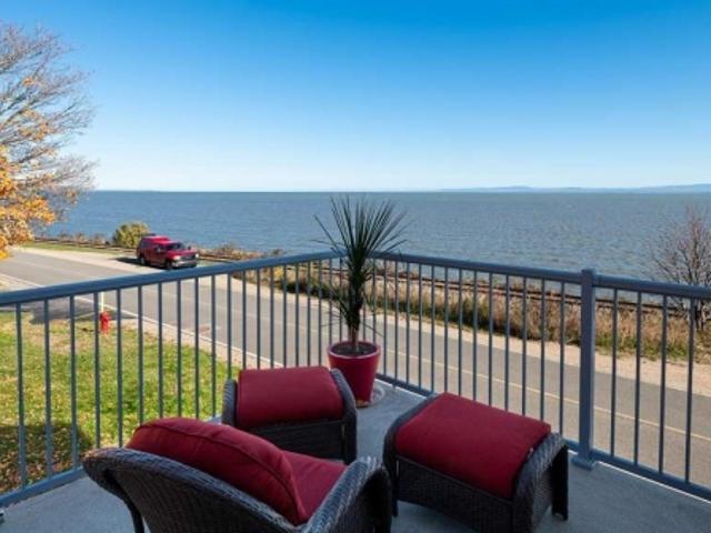 Maison à Louer 1368 Rue Principale, Petite Rivière Saint François 21 photos | Logis Québec