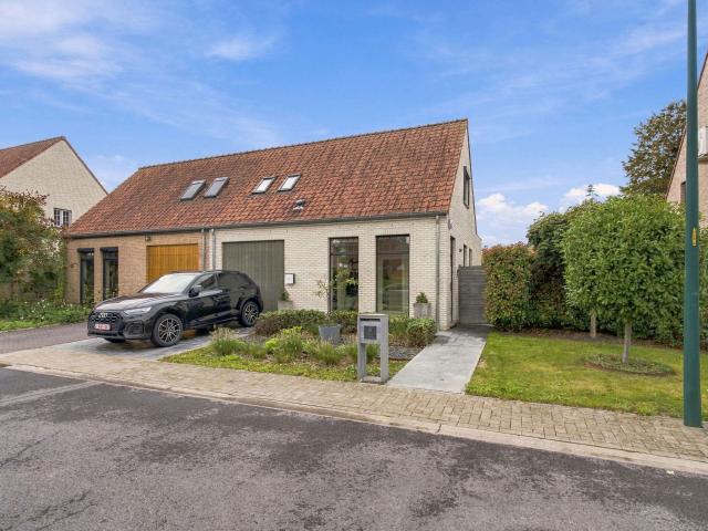 Maison à louer 1500 Halle