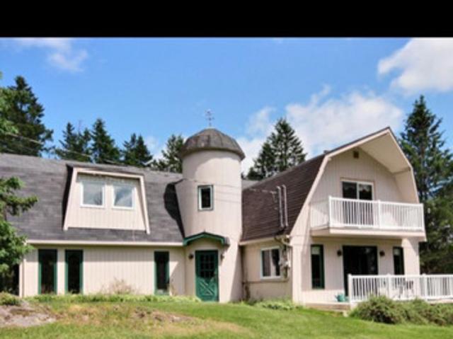 Maison à Louer 1670 rue des Rigoles, Lennoxville Sherbrooke 11 photos | Logis Québec