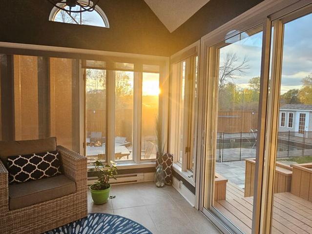 Maison à Louer 200 Meloche, Vaudreuil Dorion 18 photos | Logis Québec
