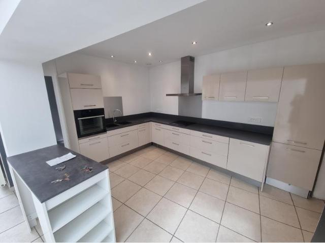 Maison à louer 2200 €