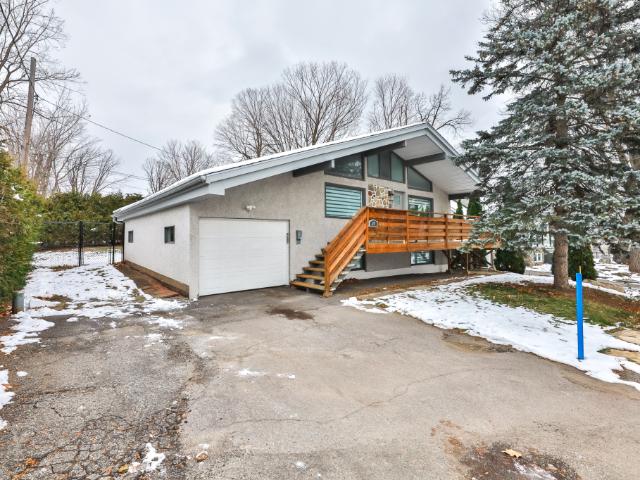 Maison à Louer 25 chemin de l'ile de mai, Boisbriand 27 photos | Logis Québec