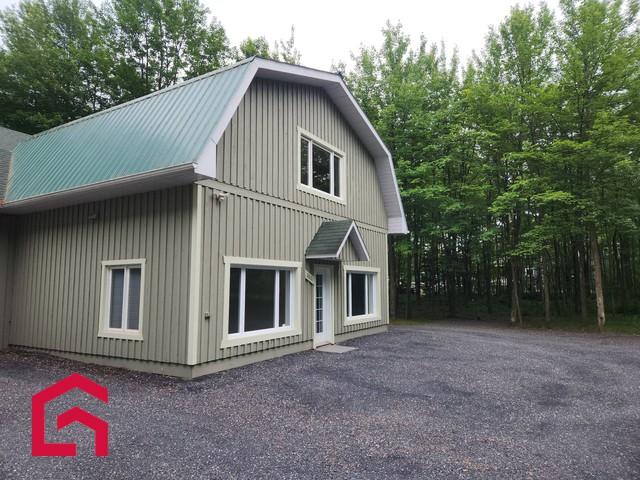 Maison à Louer 260,Rue André N Sainte Sabine 10 photos | Logis Québec