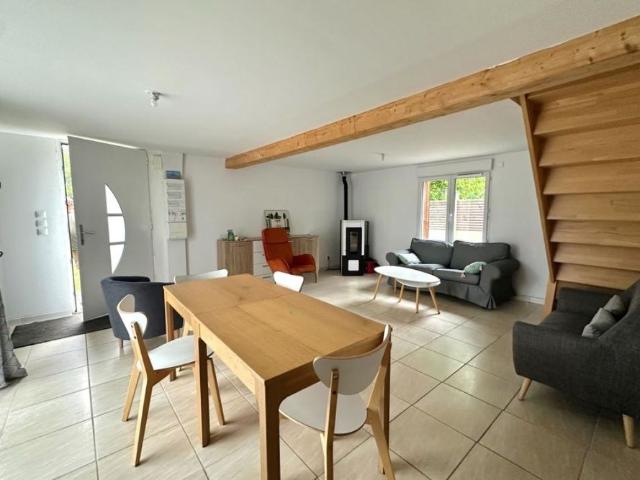 Maison À Louer