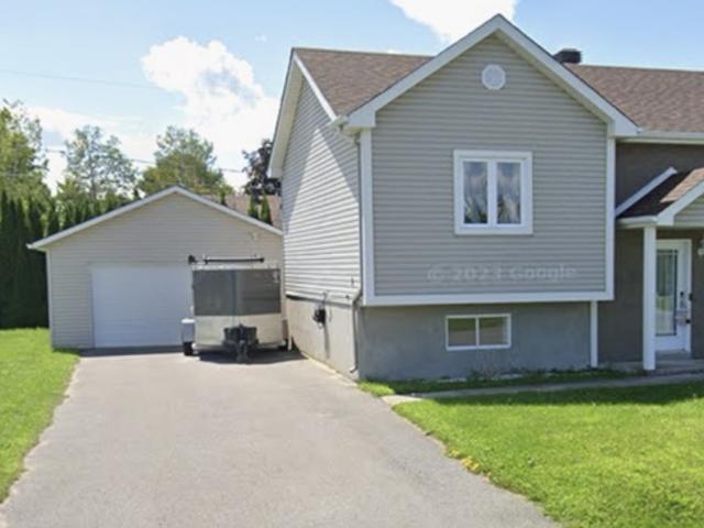 Maison à Louer 28 honore beaugrand, Lanoraie 11 photos | Logis Québec