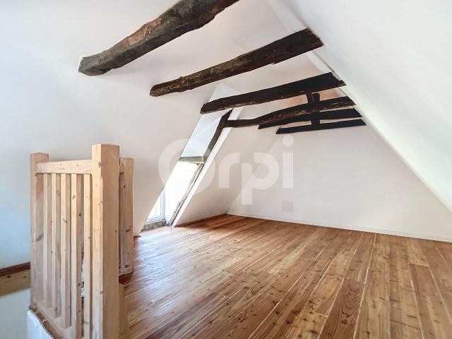 Location maison, m² T 2 à Montignac, 595 €