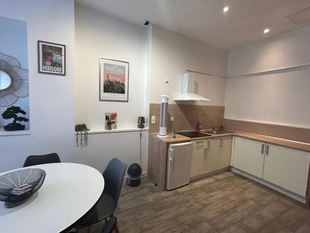 Location maison, m² T 2 à Périgueux, 520 €