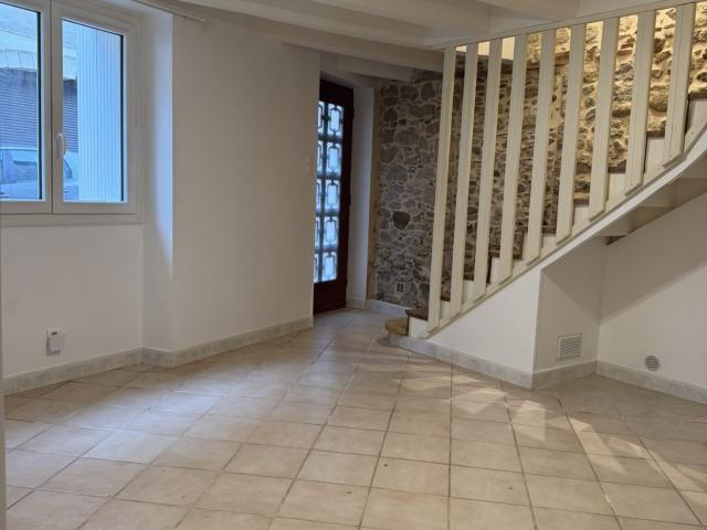 Maison à louer, 2 pièces CASTRES 81100