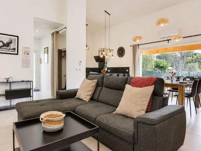 Maison à louer 2 pièces • Le Plan de la Tour