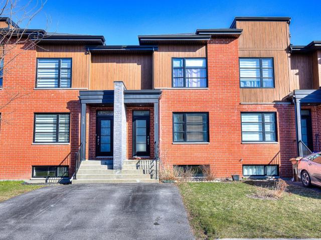 Maison à Louer 326 Av. André Chartrand, Vaudreuil Dorion 24 photos | Logis Québec