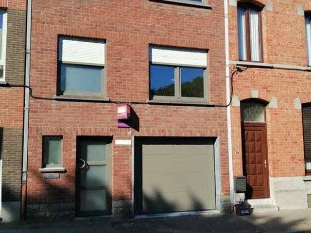 maison à louer,3 chambres,1 bureau
