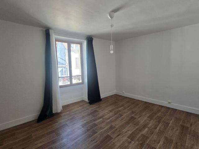 Location maison, 55 m² T 3 à Nemours, 730 €