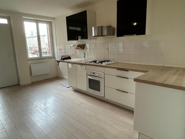 Location maison, 70.45 m² T 3 à Saint Donat sur l'Herbasse, 650 €
