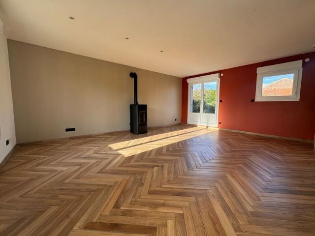 Maison à louer 3 pièces • 72 m 2 Tricot