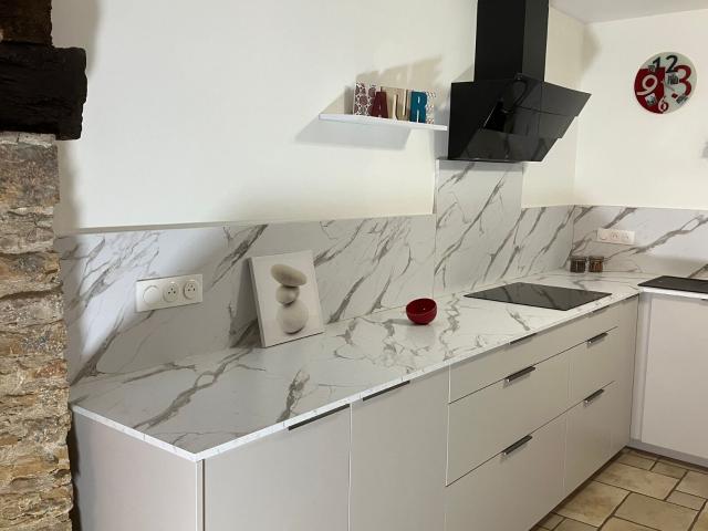 Location maison, 83.6 m² T 3 à Crémieu, 850 €