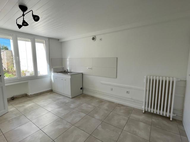 Maison à louer 3 pièces 82 m