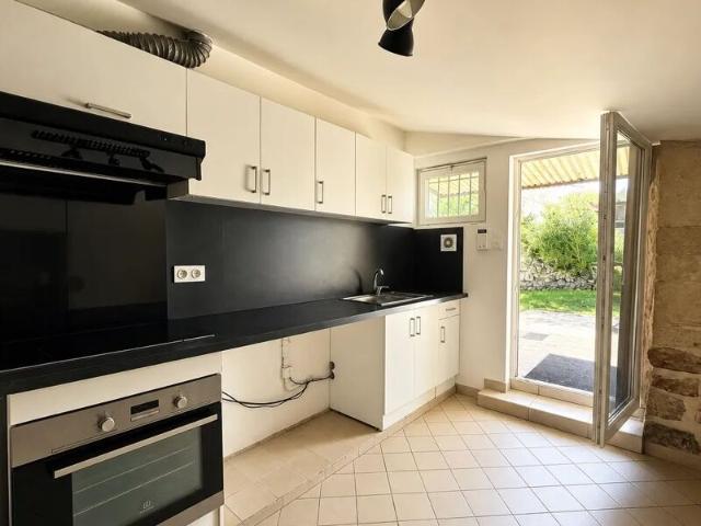 Maison à louer 3 pièces • 96,60 m2 Saint Estèphe