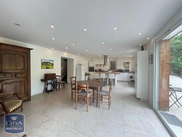Maison à louer 3 pièces 101.15m²