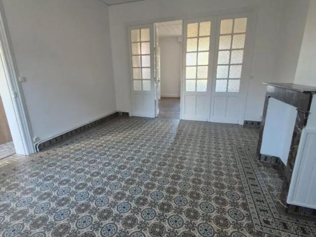 Maison à louer 3 pièces 102m²