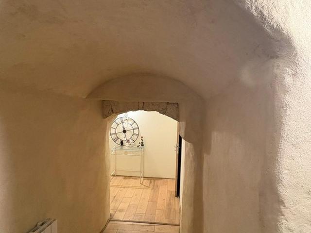 À LOUER Maison de village atypique 104 m² 3 pièces avec terrasse et mezzanine – Cournonterral 34