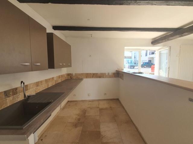 Location maison, m² T 3 à Saint Georges de Reneins, 740 €