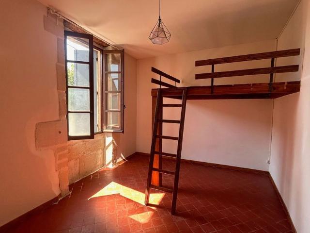 Maison à louer 3 pièces • Châteaurenard