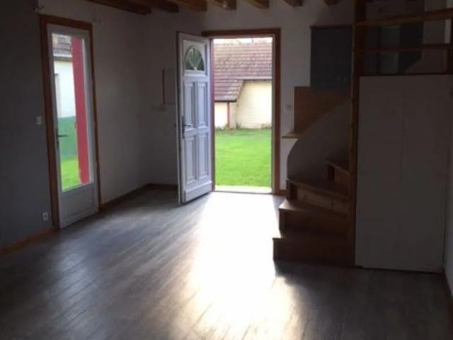 Maison à louer 3 pièces • Marcilly en Gault