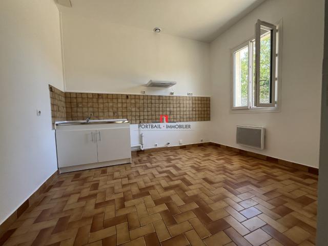 Maison à louer, 3 pièces Saint Laurent d'Arce 33240