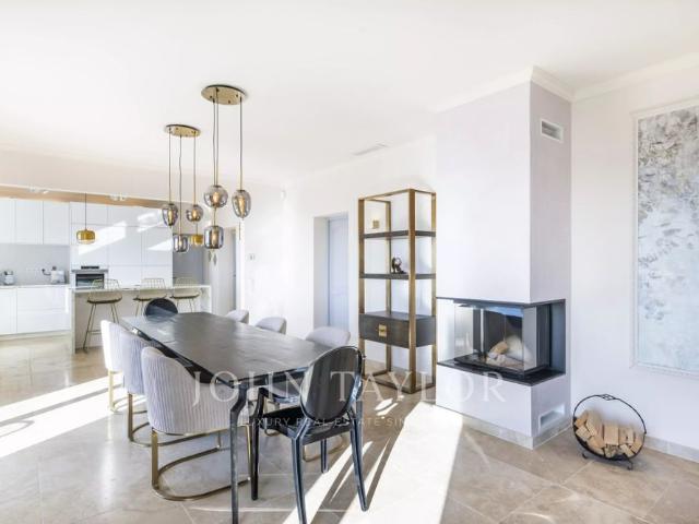 Maison à louer Tourrettes Sur Loup, Cote d'Azur, France7 000 EUR / Mois