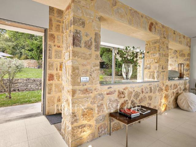 Maison à louer Valbonne, Cote d'Azur, France15 000 EUR / Mois