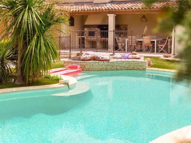 Maison à louer à Marseille 11e Arrondissement, Provence Alpes Côte d'Azur, 685000€