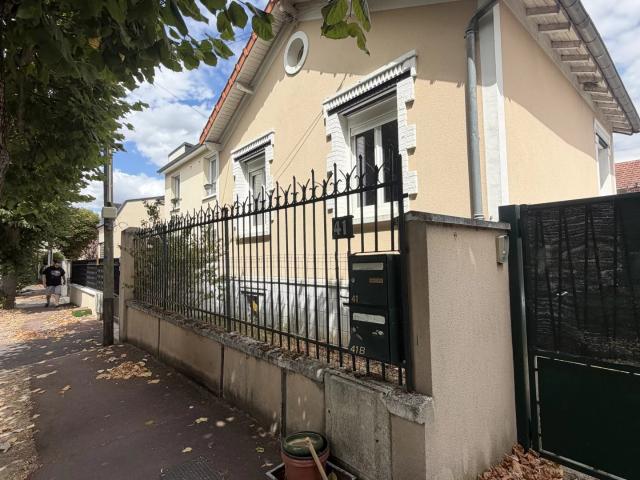 Maison à louer à Montesson
