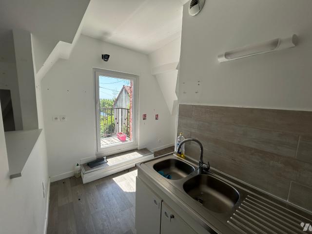 Maison à louer à Montreuil, Île de France, 375000€
