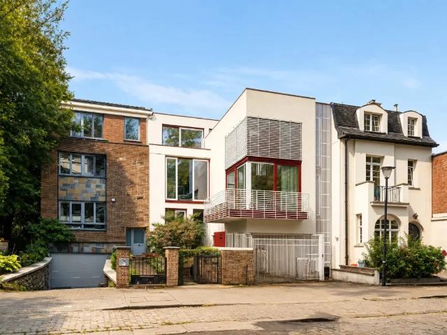 Maison à louer à AVENUE VANDERAEY 63 Uccle