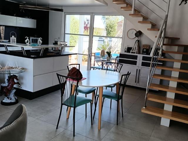 Maison à louer à Aiguillon sur Mer, Pays de la Loire, 350440€